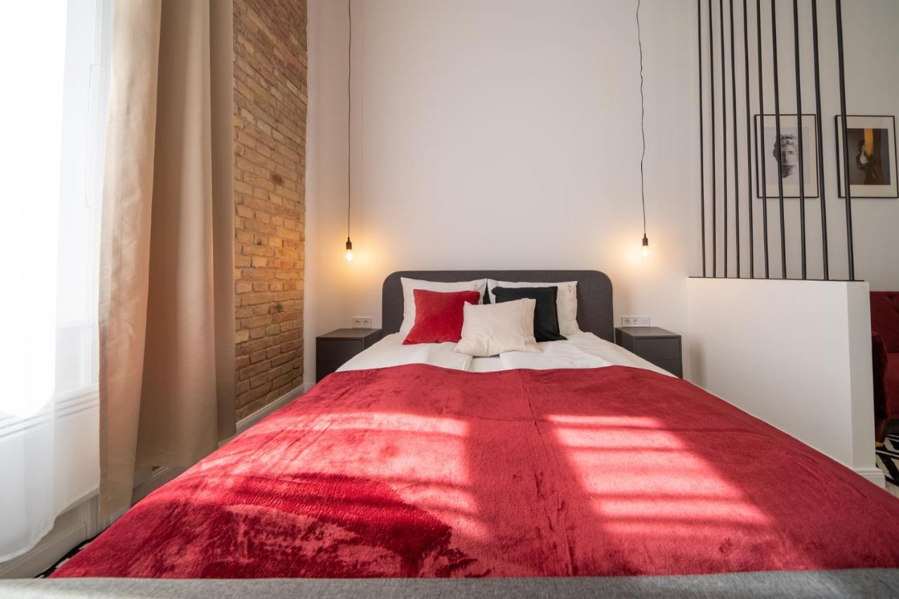 K33- Boutique Apartments, Best Location, By Bqa Budapest Bagian luar foto