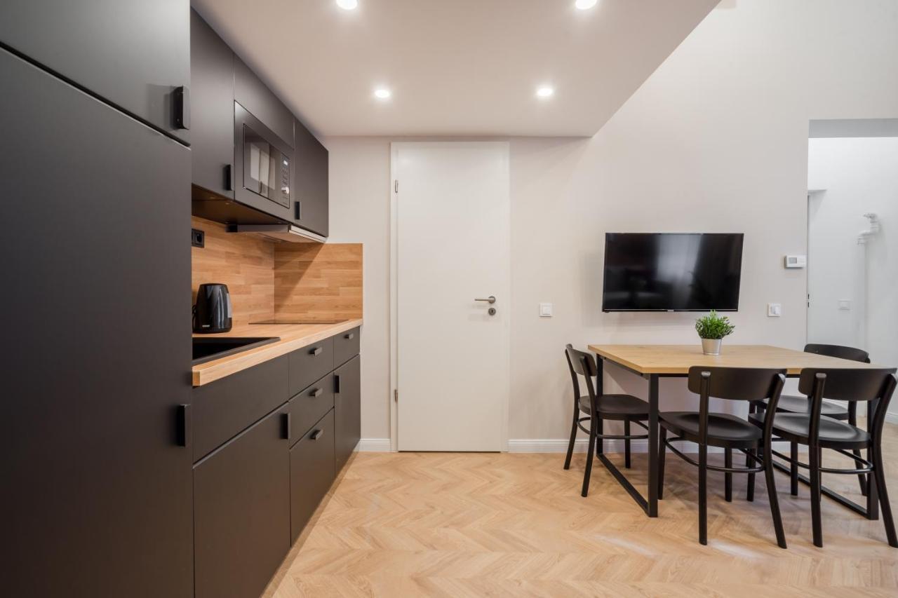 K33- Boutique Apartments, Best Location, By Bqa Budapest Bagian luar foto